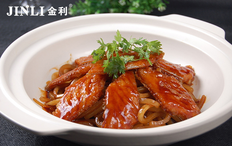 集成灶十大品牌金利：烹饪的乐趣不应被繁琐的清洁工作所打扰